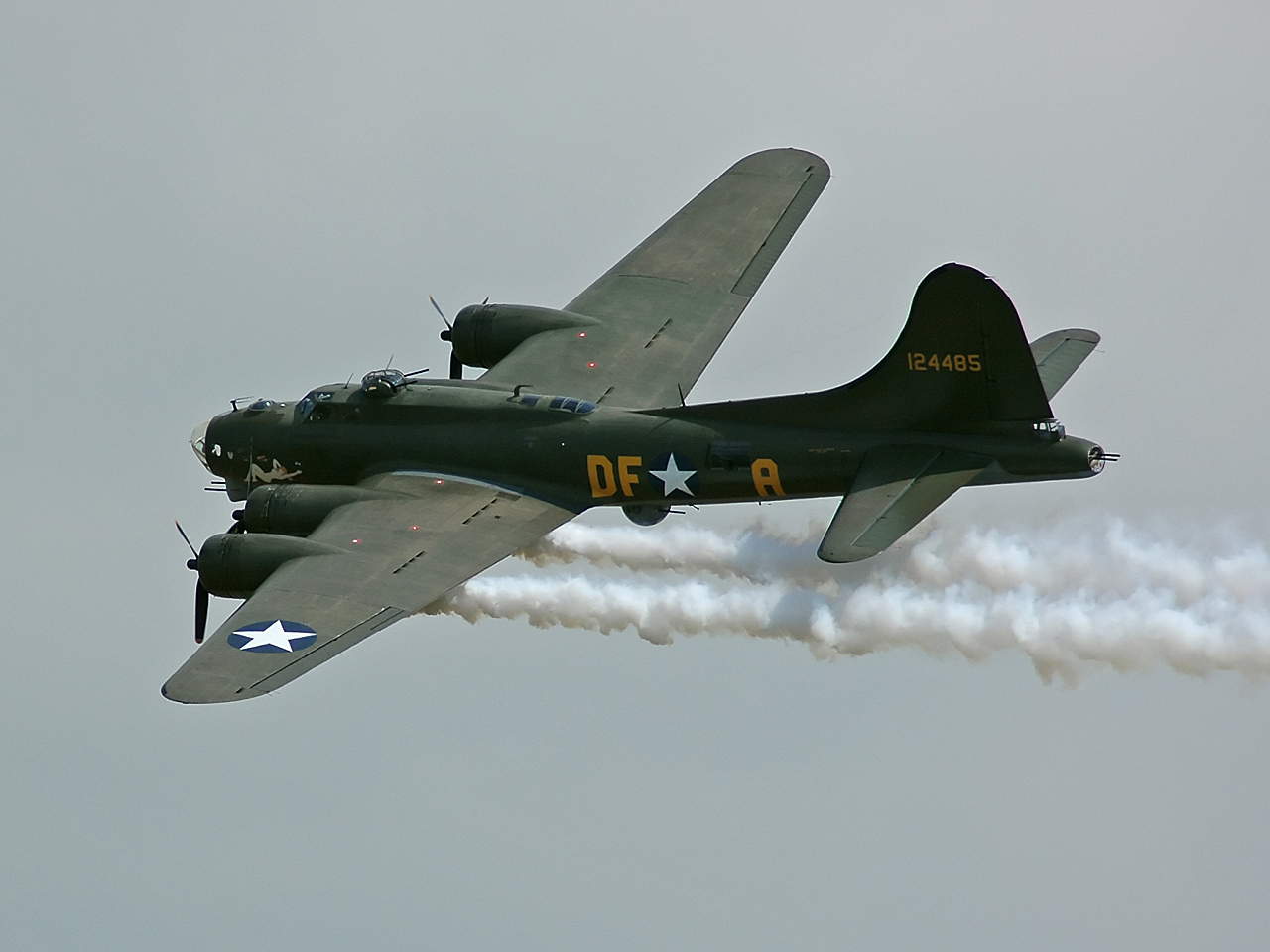 מפציץ B-17 במהלך מלחמת העולם השנייה